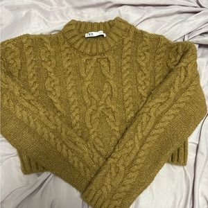 Zara cropped cable knit sweater